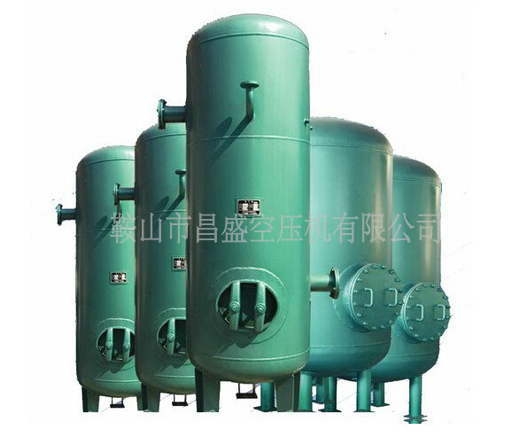 【立式儲氣罐】的設(shè)計與施工。